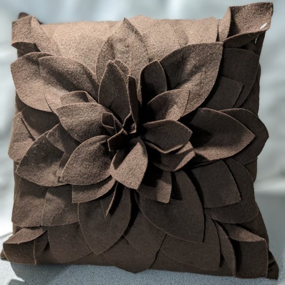 Throw Pillow/Cushion. Sara's Garden Petal decorative16 x 16 inches. Brown - Picture 2 of 7
